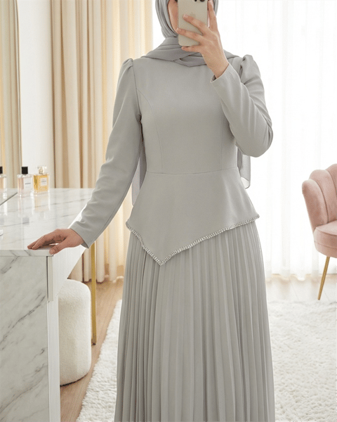 Beli Asimetrik Kesim Taşlı Eteği Pliseli Krep Elbise -Taş-Elbise-316-4770-R43