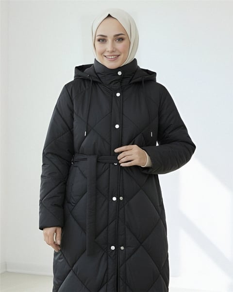Beli Kemerli Önü Çıtçıtlı Kapşonlu Astarlı Uzun Kapitone Mont -Siyah-Mont-414-4959-R01