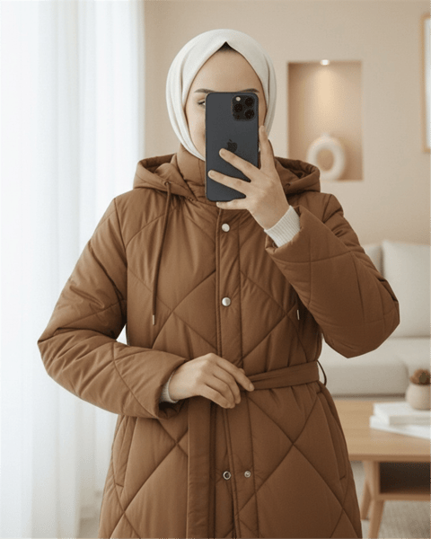 Beli Kemerli Önü Çıtçıtlı Kapşonlu Astarlı Uzun Kapitone Mont -Taba-Mont-414-4959-R12