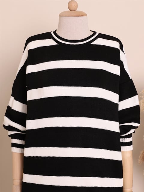 Triko Tunik-Çizgili Kışlık Tesettür Triko Tunik -Siyah-109-9509-R01