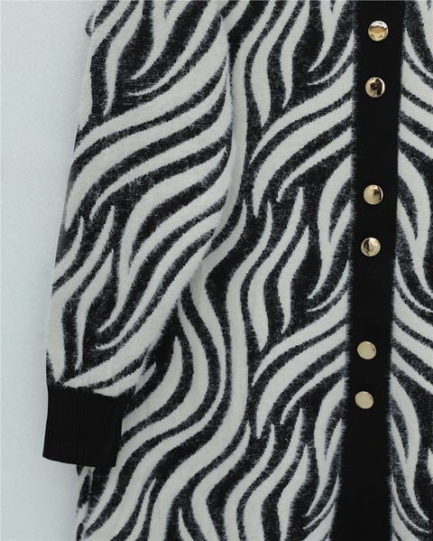 Düğmeli Zebra Desen Sakallı Triko Hırka -Siyah-Hırka-280-3286-R01