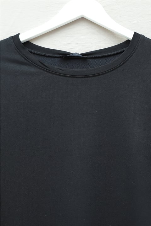 Eteği Kalp Detaylı Yırtmaçlı Salaş Penye Tunik -Siyah-Tunik-253-13074-R01