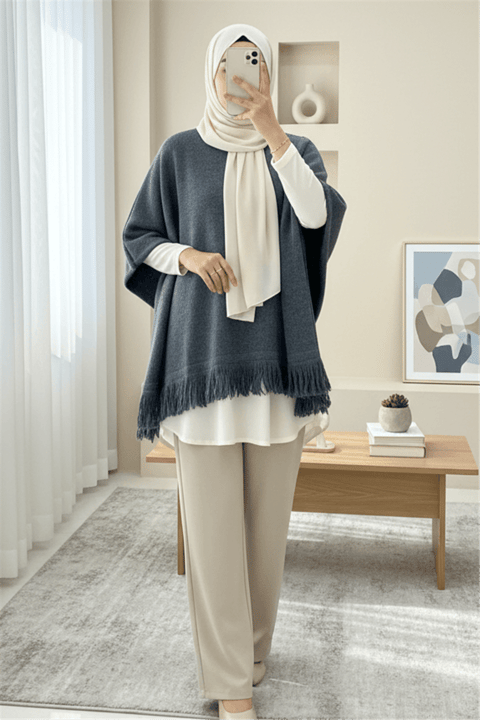 Eteği Püskül Detaylı Triko Panço  -Füme-Hırka-295-4501-R18