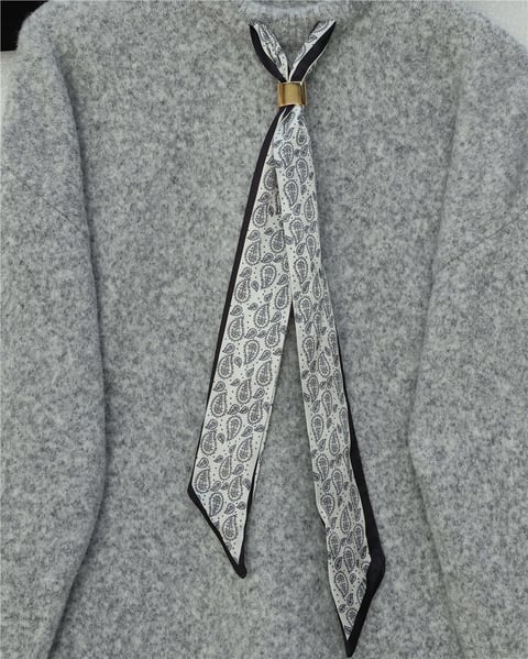 Fularlı Yumoş Triko Kazak -Açık Gri-Kazak-109-0944-R41