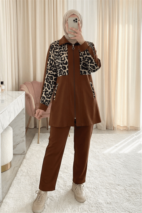 Gömlek Yaka Boydan Fermuarlı Pantolonlu Takım   -Taba-Takım-349-6075-R12