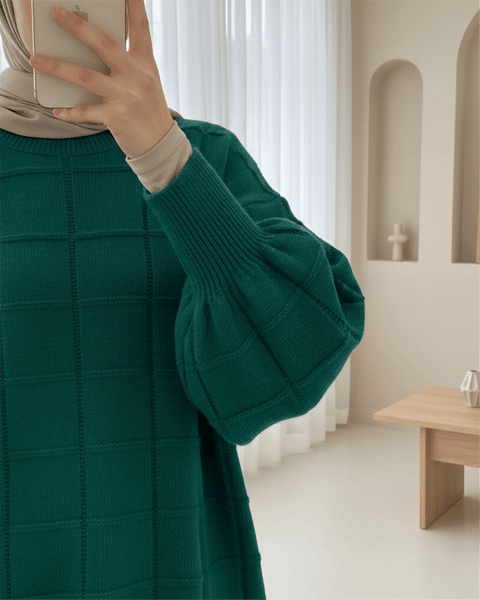 Kare Desenli Yırtmaçlı Yumoş Triko Tunik  -Zümrüt-Kazak-295-4510-R17