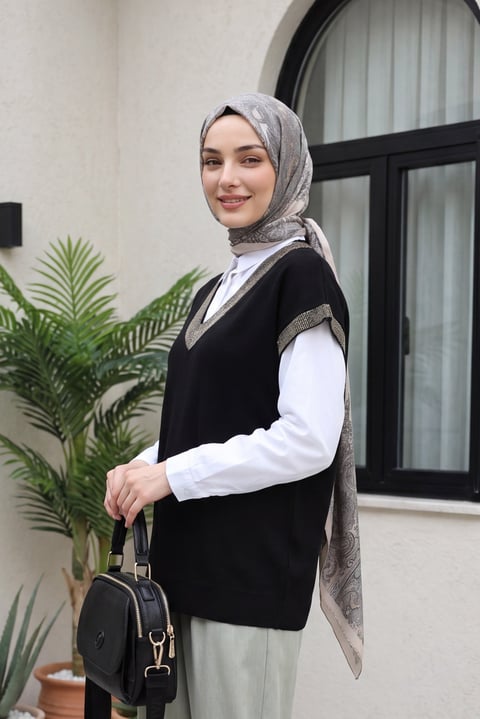 Kolları Ve Yakası Simli V Yaka Kısa Kol Triko Tunik -Siyah
