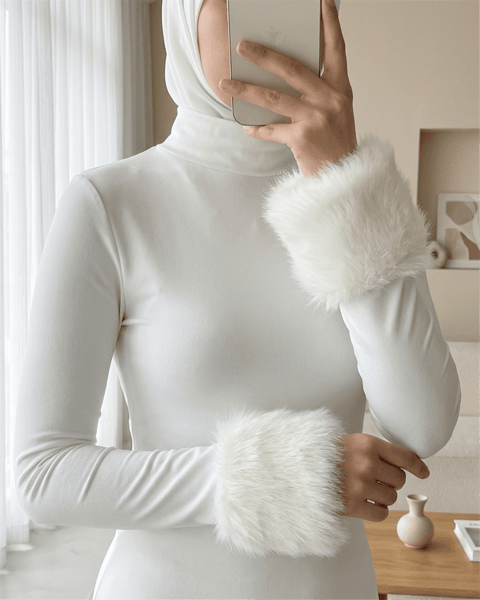 Kolu Kürklü Yarım Boğazlı Çıtçıtlı Zıbın Bluz -Beyaz-Bluz-253-13103-R02