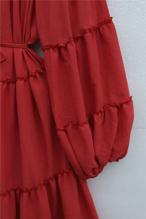 Kolu Lastikli Beli Bağlamalı Katlı Fırfır Detaylı Elbise  -Kırmızı-Elbise-307-0063-R33