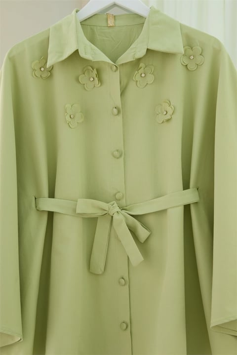 Önü Çiçek Detaylı Beli Bağcıklı Düğmeli Panço -Çağla Y.-Tunik-398-1048-R70