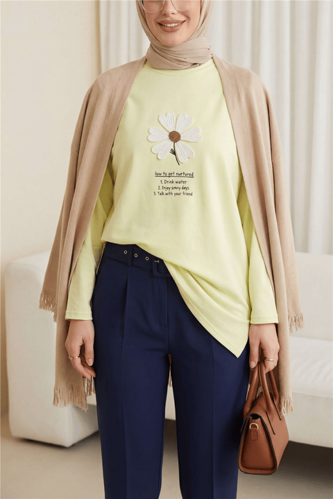 Önü Çiçek Nakışlı Bisiklet Yaka Penye Tunik -Açık Sarı-Tunik-253-13157-R75
