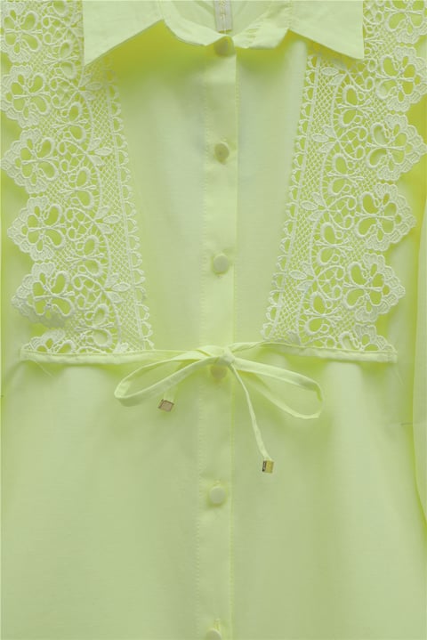 Önü Dantelli Bağlama Detaylı Düğmeli Poplin Gömlek -Açık Sarı-Gömlek-398-11062-R75