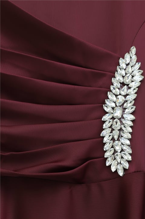 Önü Drapeli Taş Detaylı Saten Elbise -Bordo-Elbise-386-6261-R04