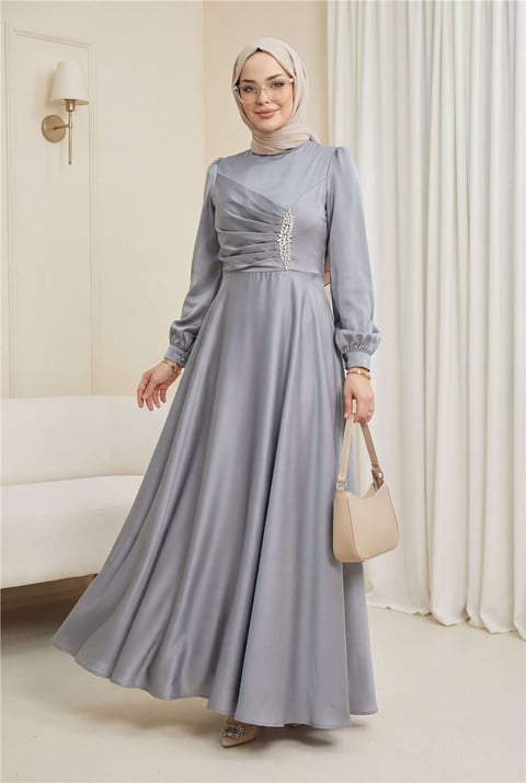 Önü Drapeli Taş Detaylı Saten Elbise -Gümüş-Elbise-386-6261-R47