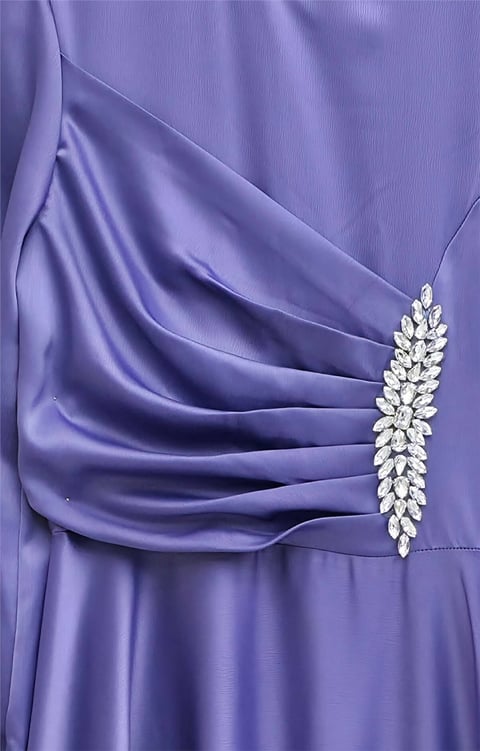 Önü Drapeli Taş Detaylı Saten Elbise -Lila-Elbise-386-6261-R42