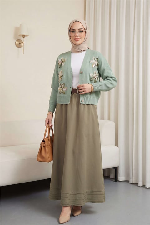 Önü Pul Ve Çiçek Detaylı Düğmeli Triko Hırka  -Su Yeşili-Hırka-109-9748-R36