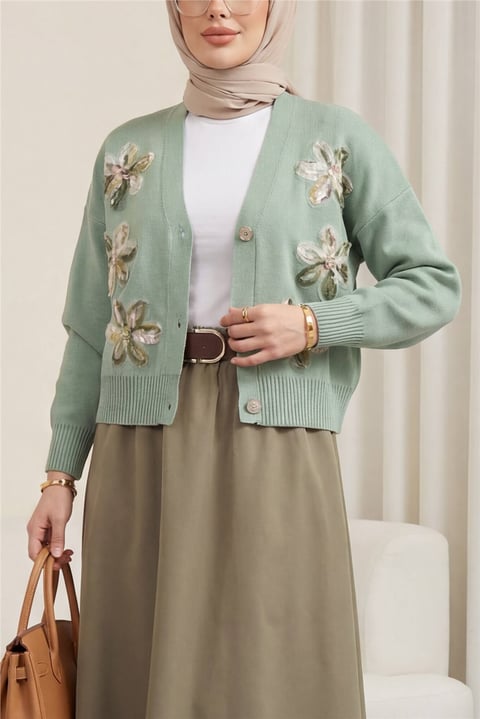 Önü Pul Ve Çiçek Detaylı Düğmeli Triko Hırka  -Su Yeşili-Hırka-109-9748-R36