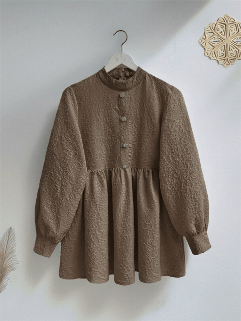 Önü Taşlı Düğme Detaylı Parçalı Arkası Fermuarlı Tunik -Açık Kahve-Tunik-102-2101-R76