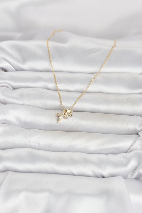 Pirinç Gold Renk Minimal Kutup Yıldızı Model Kadın Kolye