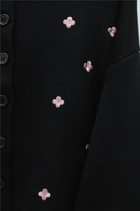 Serpme Çiçek Nakışlı Düğmeli Oversize Triko Hırka -Siyah-Hırka-109-9794-R01