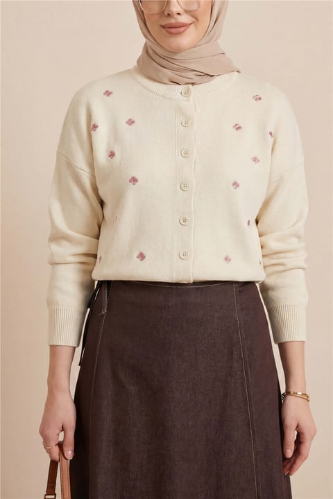 Serpme Çiçek Nakışlı Düğmeli Oversize Triko Hırka -Krem-Hırka-109-9794-R28