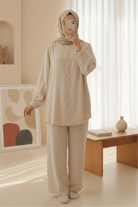 V Yaka Düğmeli Pantolonlu Ayrobin Takım -Bej-Takım-349-7045-R56