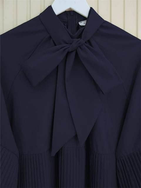 Yakası Bağcıklı Kolları ve Eteği Pliseli Tunik -Laci-Tunik-223-3041-R03