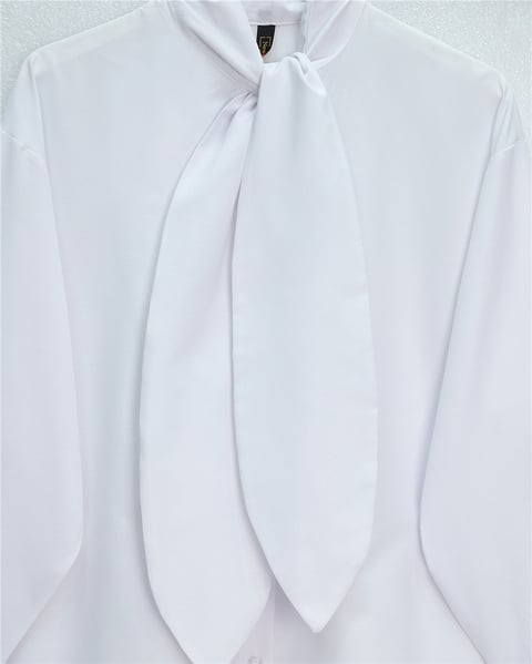 Gömlek-Yakası Bağlamalı Düğmeli Oversize Gömlek -Beyaz-120-1637-R02