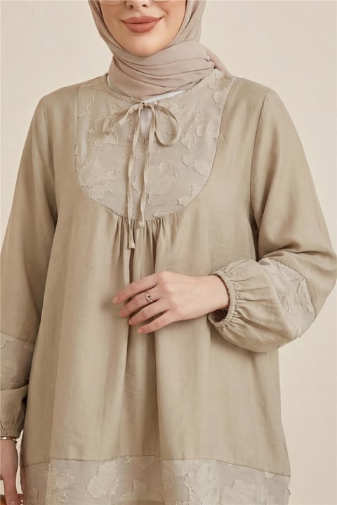 Yakası Bağlamalı Kolu Lastikli Garnili Modal Tunik  -Açık Vizon-Tunik-307-0124-R51