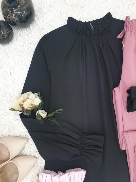 Yakası Büzgülü Bluz   -Siyah-Bluz-111-20840-R01