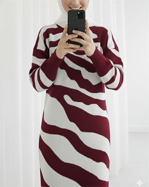 Yırtmaçlı Desenli Triko Elbise   -Bordo-Elbise-384-45-R04
