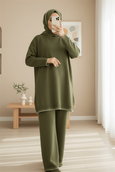 Yuvarlak Yaka Uçları Nakış Detaylı Triko Takım  -Haki-Takım-384-402-R05