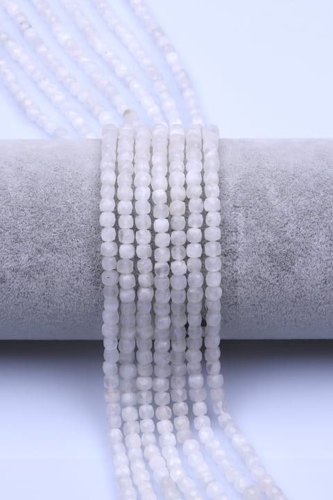 Ay Taşı Doğal Taş Dizi 4 mm Küp Kesim - DZ-1503