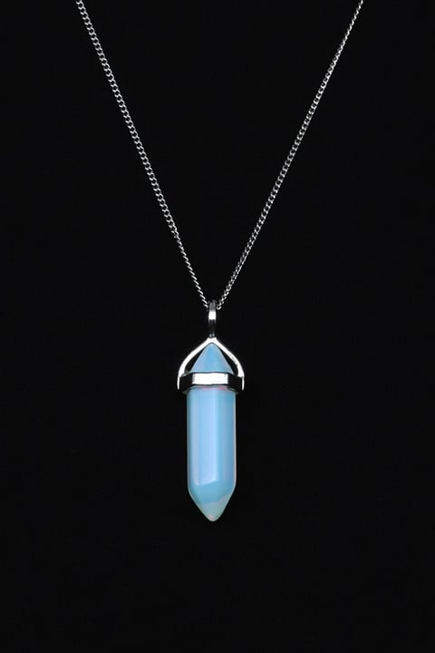 Cam Opal Çivi Model Kolye