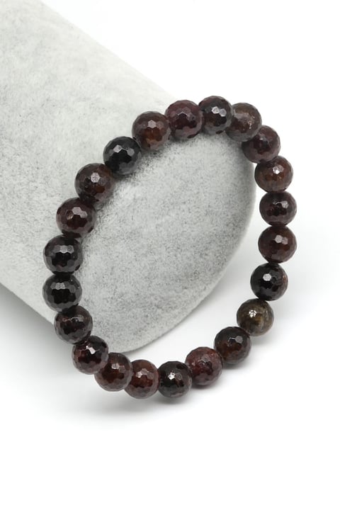 Garnet Doğal Taş Bileklik 8 mm Fasetli Küre Kesim