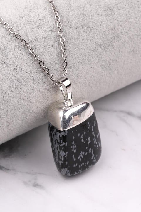 Karlı Obsidyen Doğal Taş Kolye