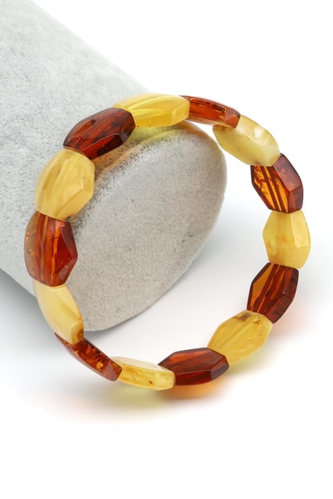 Kehribar Bileklik 15 x 18 mm Özel Kesim