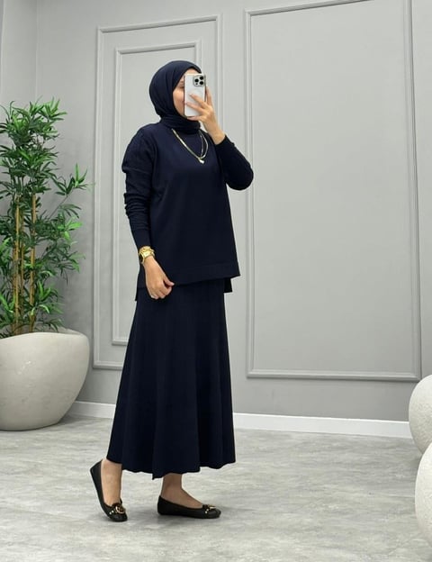 LARİN ETEKLİ TAKIM