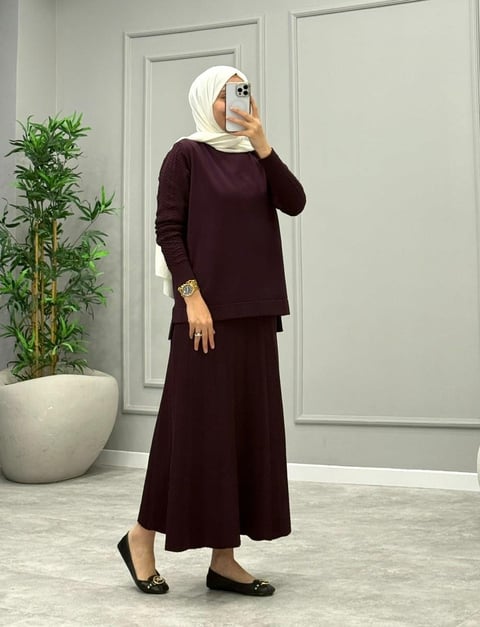 LARİN ETEKLİ TAKIM