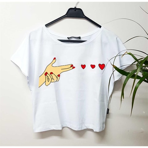 Anime Harajuku - Hand Gun Yarım Kadın T-Shirt