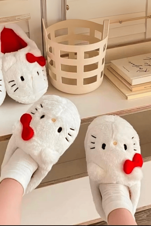 Beyaz Hello Kitty Kırmızı Kurdele Panduf Terlik