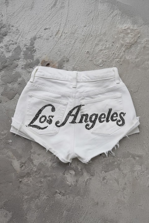 Beyaz Los Angeles Taşlı Y2K Mini Şort