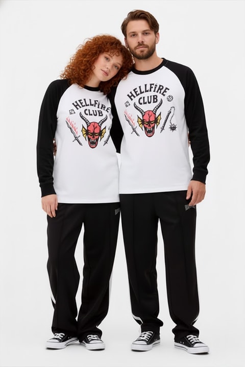 Beyaz Stranger Things Hellfire Club Raglan Siyah Kollu Pijama Takımı