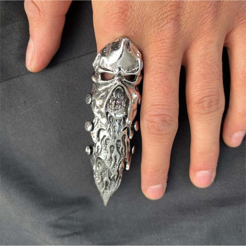 Guardian Skull 10 Cm Eklem Yüzük