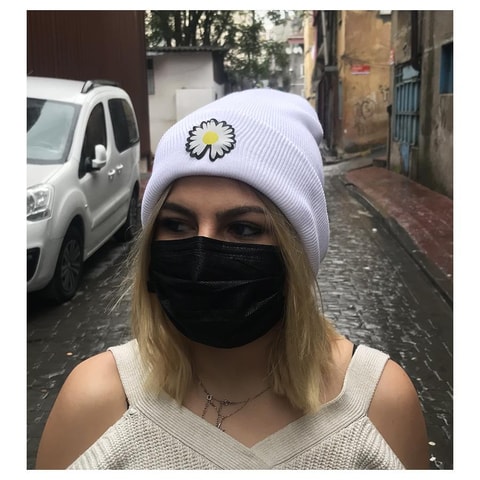 Papatya Desenli Bere