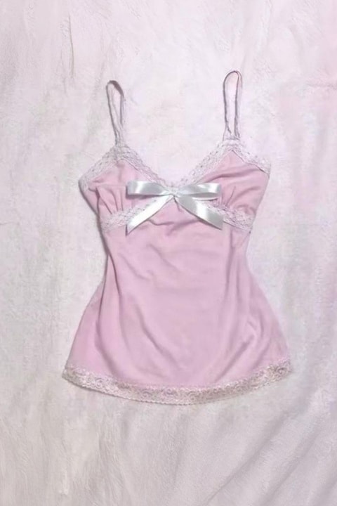 Pembe Dantel Detaylı Kurdeleli Askılı Crop
