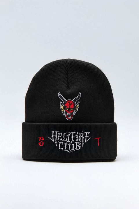 Siyah Stranger Things Hellfire Club Unisex Bere