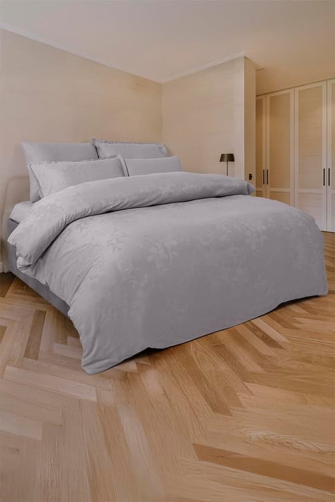 Perle Jakarlı Saten Çift Kişilik Nevresim Takımı Gri (6 Parça)