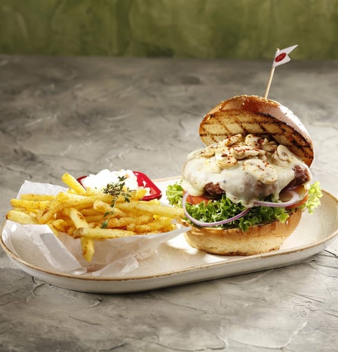 Mantarlı Kaşarlı Burger