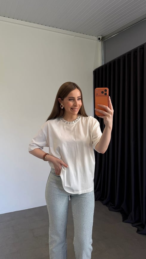 Arin Yaka Taşlı T-shirt Ekru